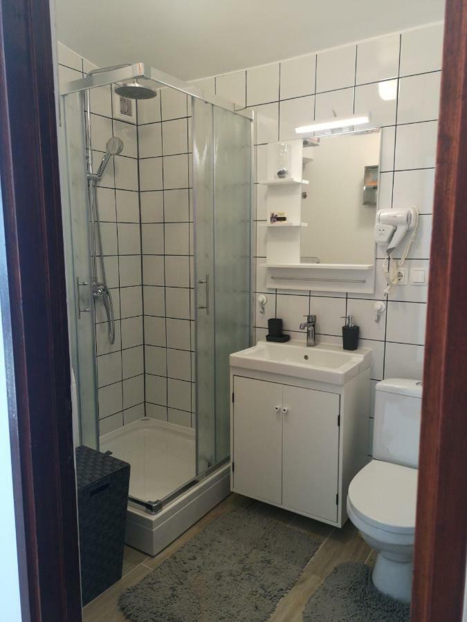 Apartman Studio Kod Ujevica Baška Voda Exteriör bild