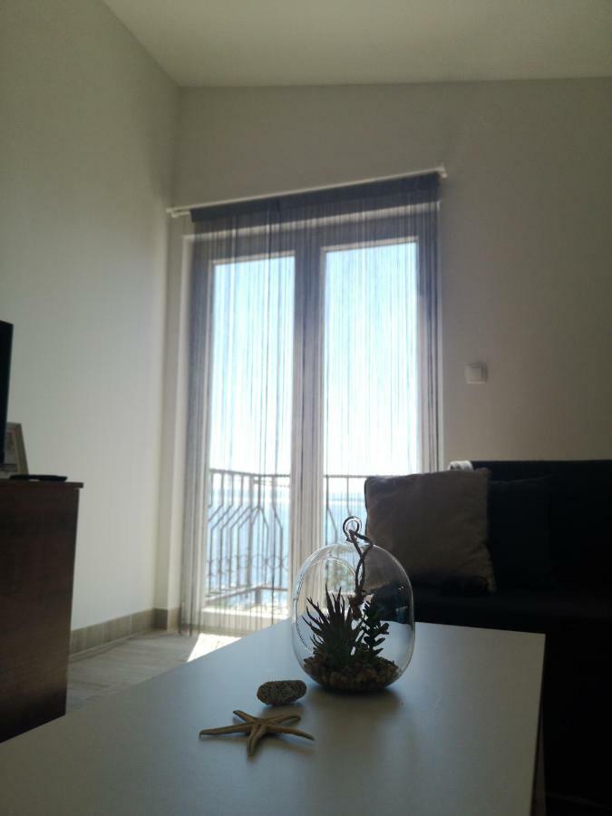 Apartman Studio Kod Ujevica Baška Voda Exteriör bild